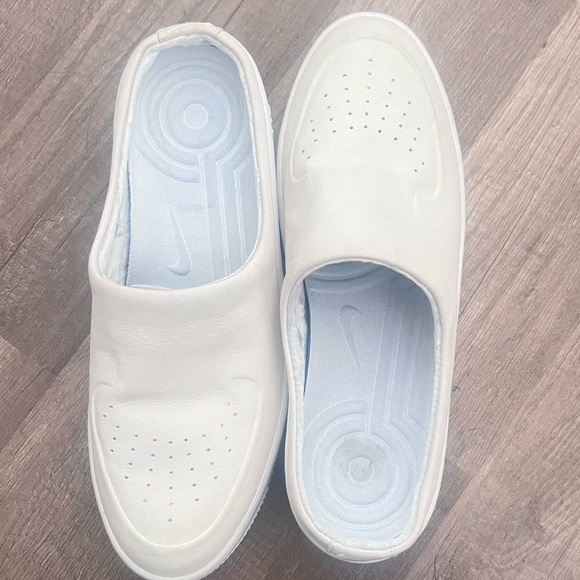 Nike light cream Mules with Perforated Design - Picture 5 of 10